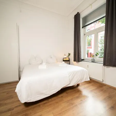 Apartment White 60 Qm - Zentral - Balkon - Messe