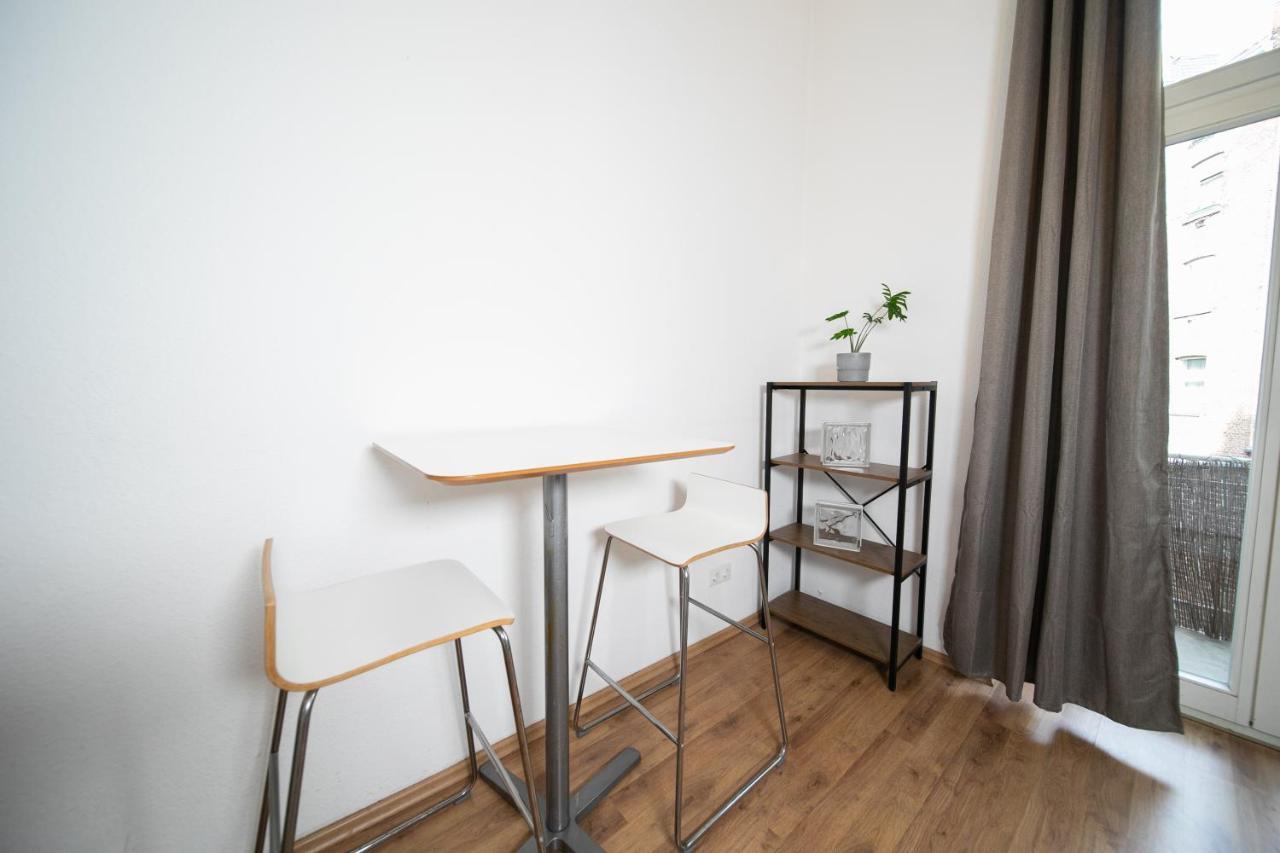 White 60 Qm - Zentral - Balkon - Messe *